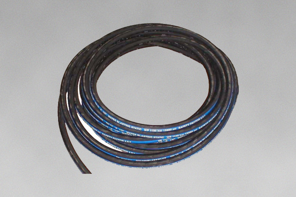 High-pressure hose for cleaning machine